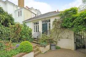2 bedroom Detached t...